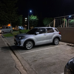 Car gallery image 3