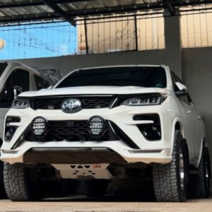 Dnai Toyota Fortuner thumbnail