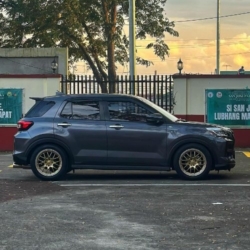 Car gallery image 2