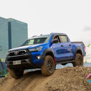 Luxie Toyota Hilux thumbnail