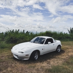 Car gallery image 1