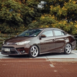 Car gallery image 2