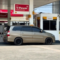 Car gallery image 3