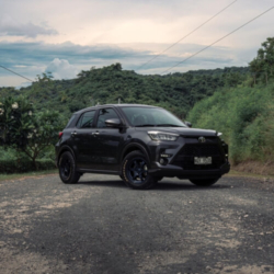 Car gallery image 2