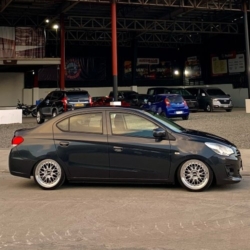 Car gallery image 3