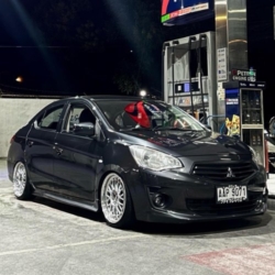 Car gallery image 4