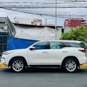 Baymax Toyota Fortuner thumbnail