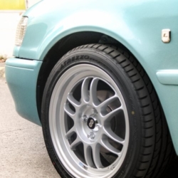 Car gallery image 4