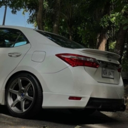 Car gallery image 4