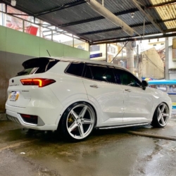 Car gallery image 3