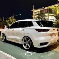 Car gallery image 4