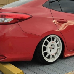 Car gallery image 4
