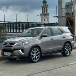Car gallery image 2