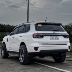 Car gallery image 4