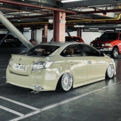 Car gallery image 3