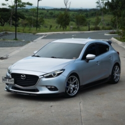 Car gallery image 1