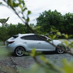 Car gallery image 3