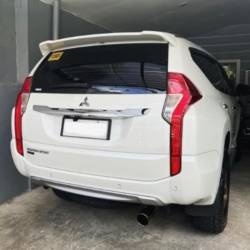 Car gallery image 2