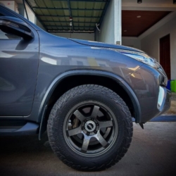 Car gallery image 3