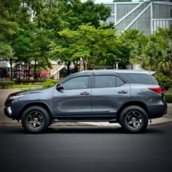 Car gallery image 4