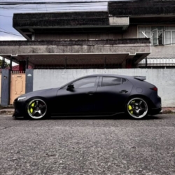 Car gallery image 2