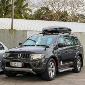 Monty Mitsubishi Montero Sport thumbnail