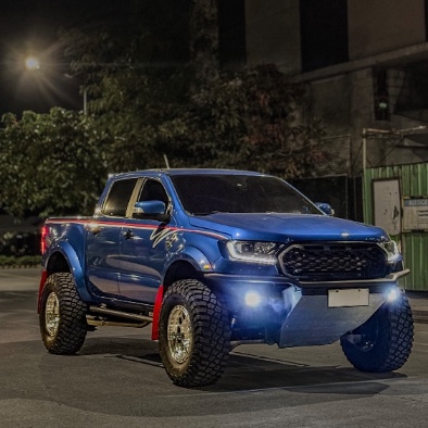 Azzura Ford Ranger Raptor thumbnail
