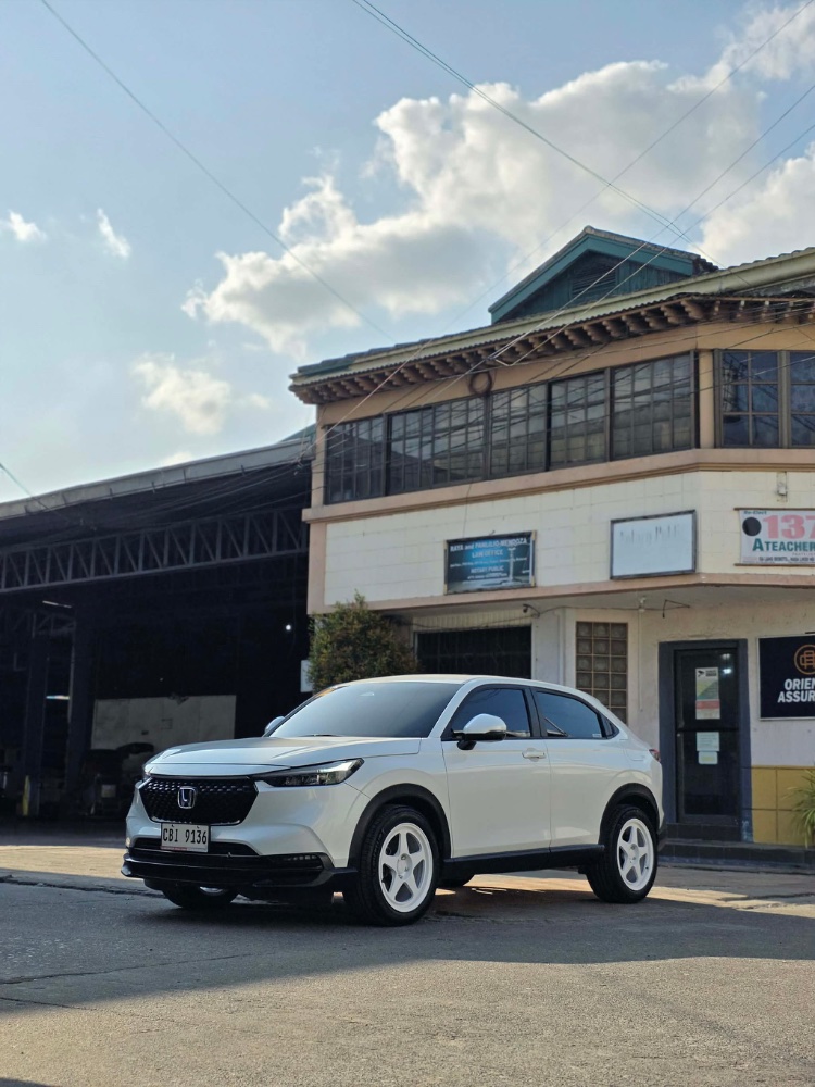 HR-V RebReb (White on white) Honda HR-V thumbnail