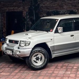 EVA 4M40 Mitsubishi Pajero thumbnail