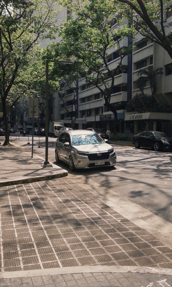 Silver.dg3 Honda BR-V thumbnail