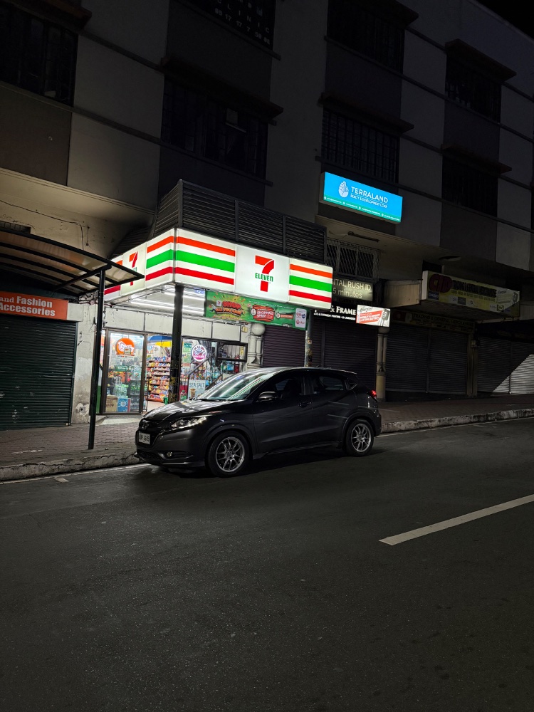 Honda vezel pio Honda HR-V thumbnail