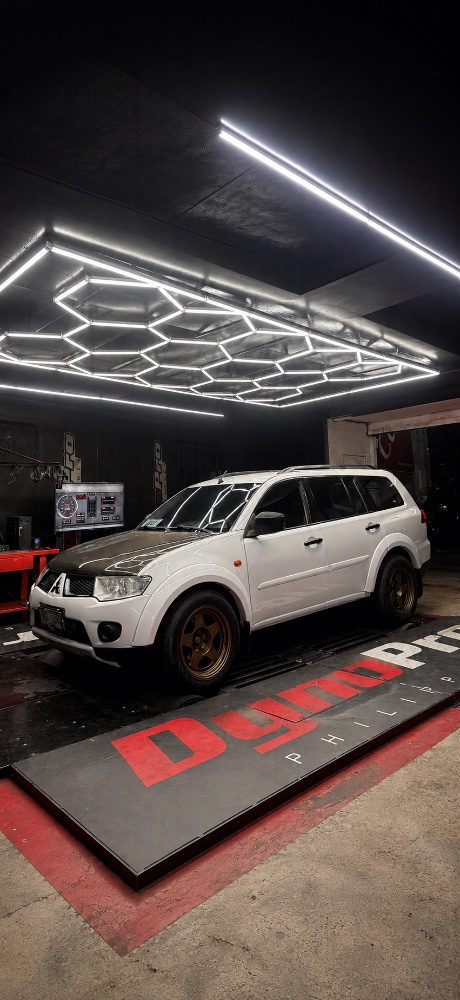 Uban Mitsubishi Montero Sport thumbnail