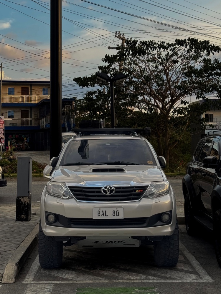 Toyota Fortuner thumbnail