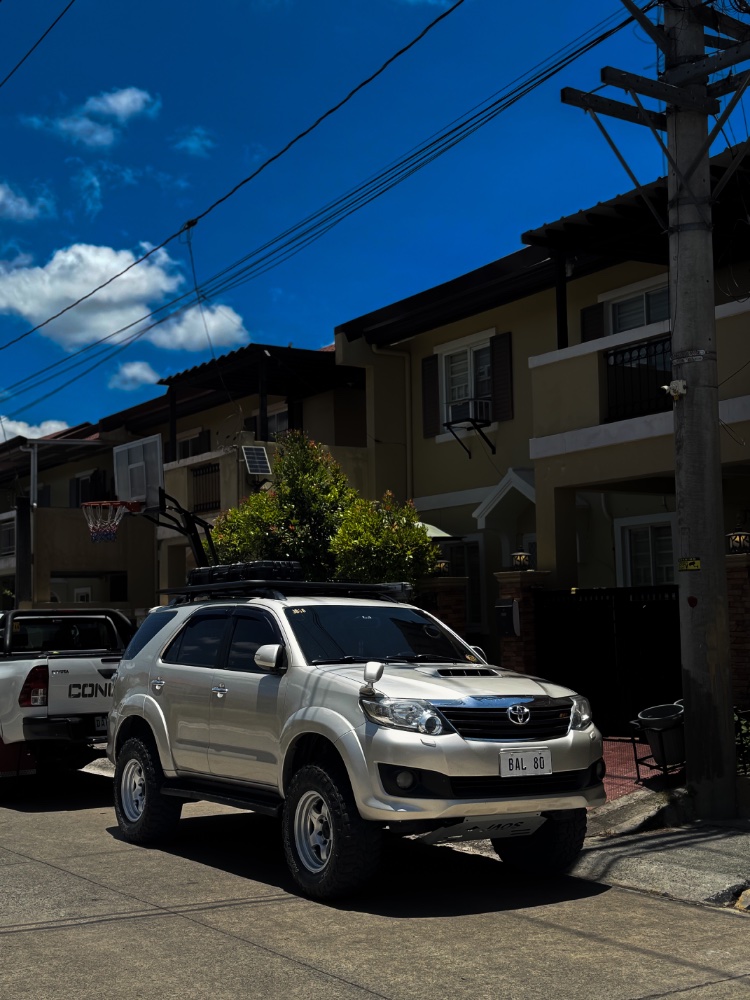 Toyota Fortuner thumbnail
