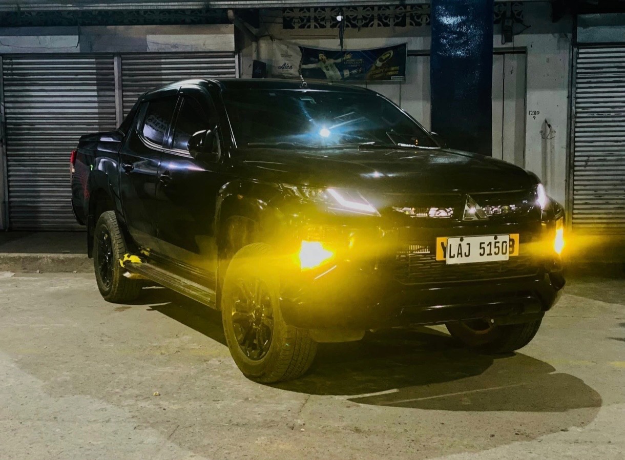 jettblck Mitsubishi Strada thumbnail