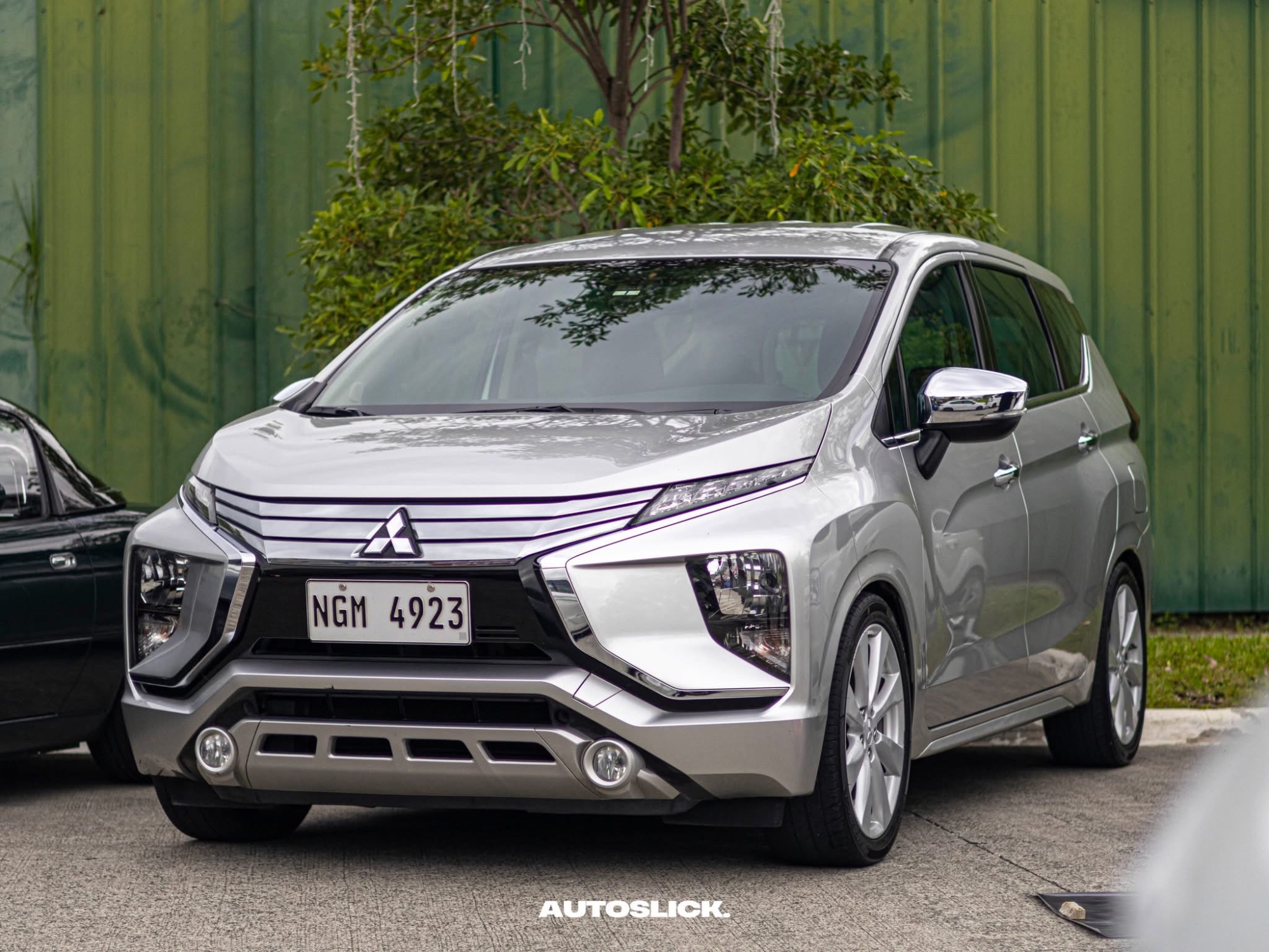 Mitsubishi Xpander thumbnail