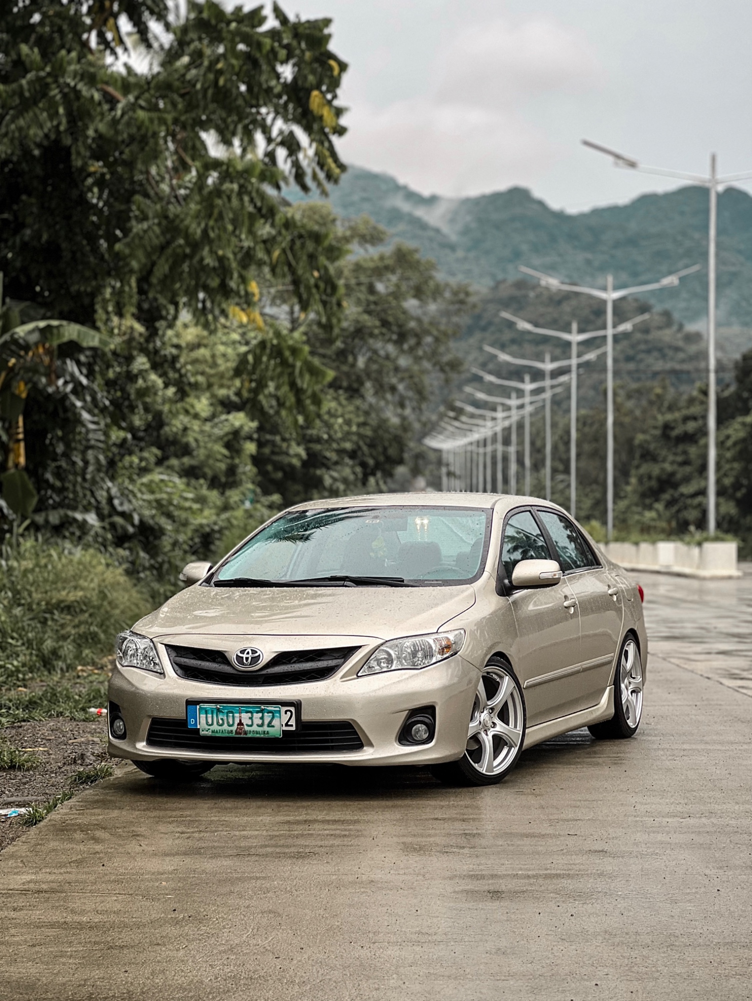 Luna Toyota Corolla Altis thumbnail