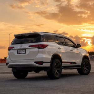 SNOW (FORTUNER TRD) Toyota Fortuner thumbnail