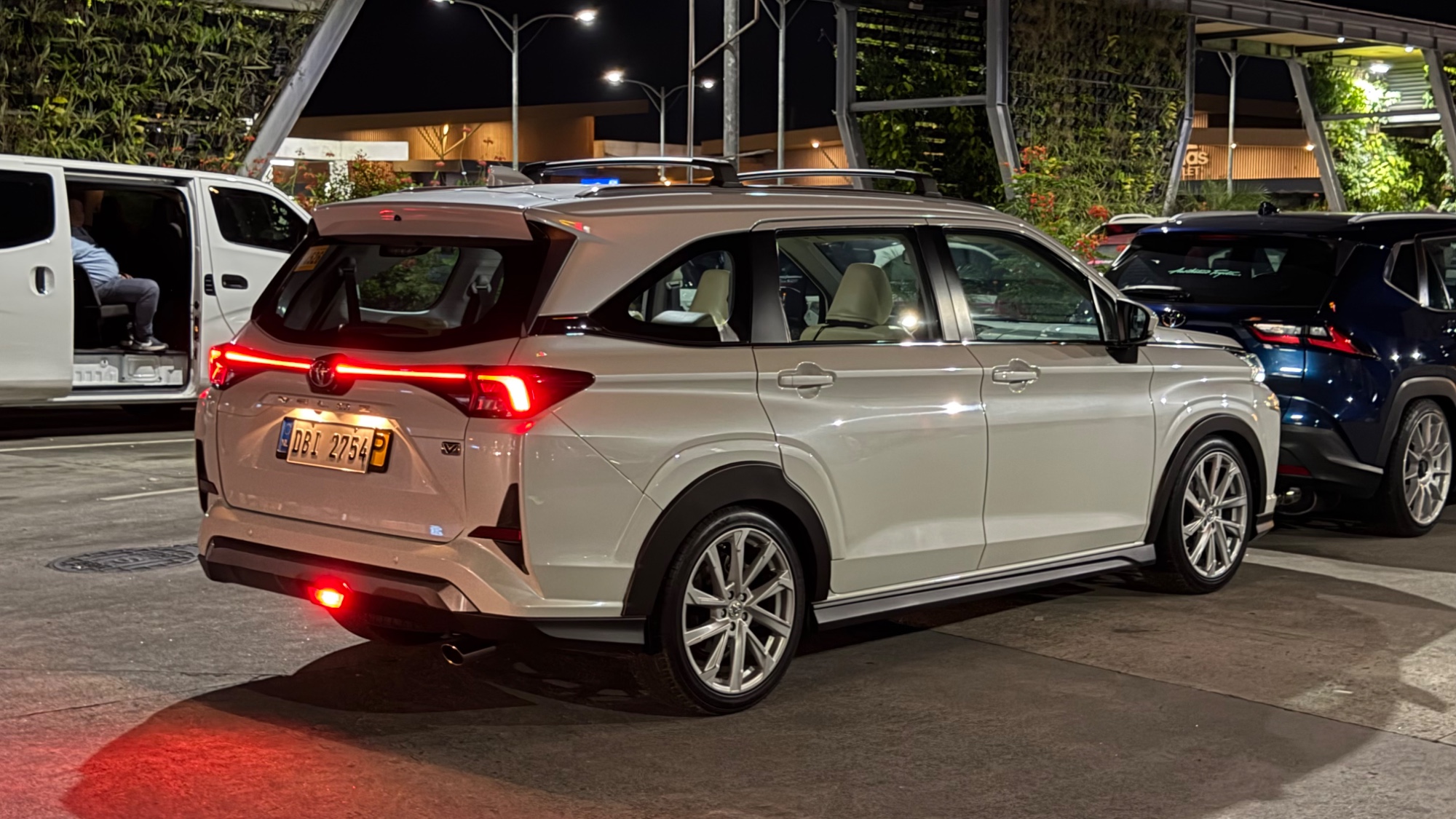Veloz Toyota Veloz thumbnail