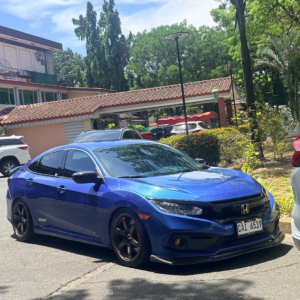 papa smurf Honda Civic thumbnail