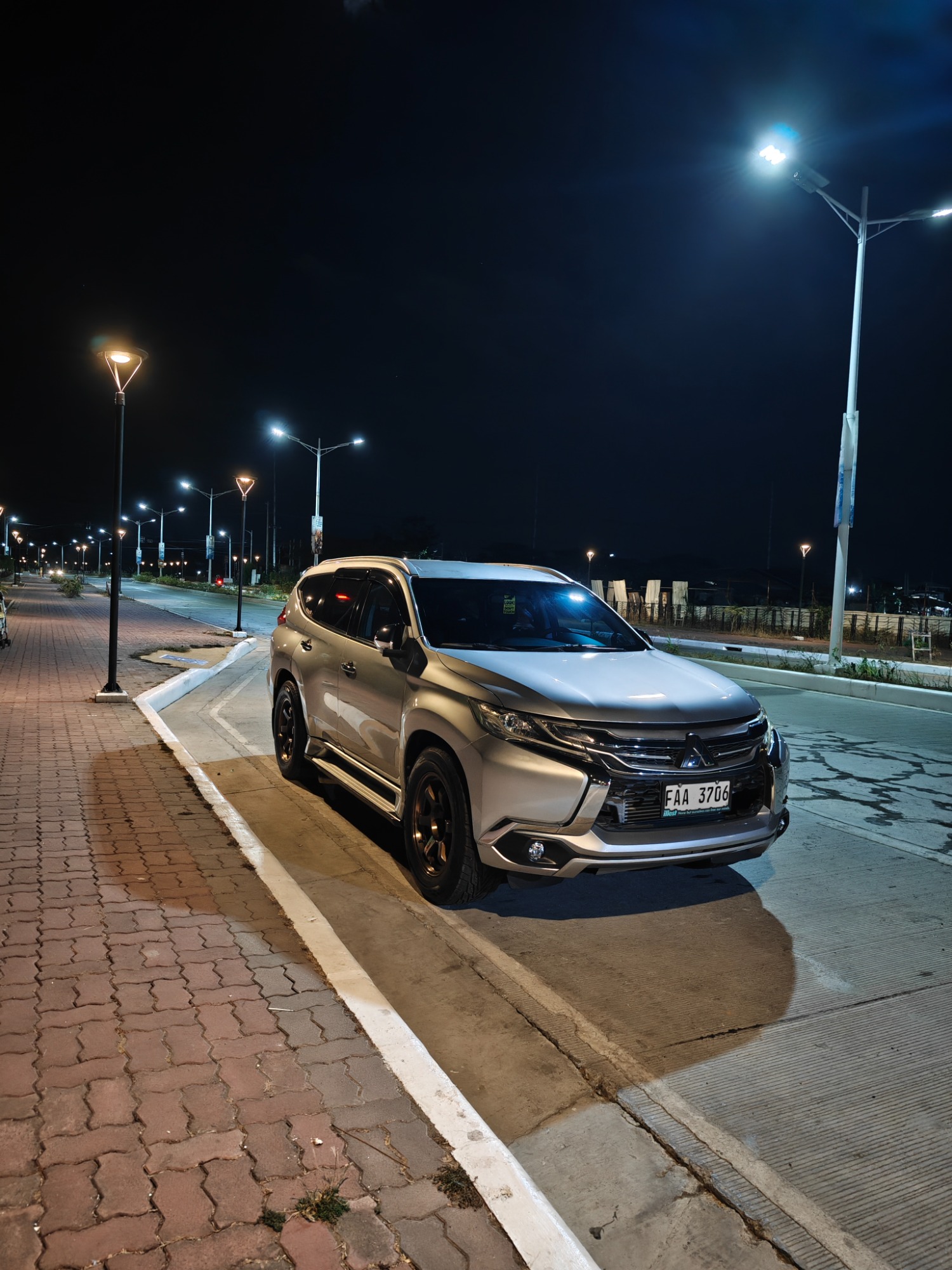 Monty 👹 Mitsubishi Montero Sport thumbnail