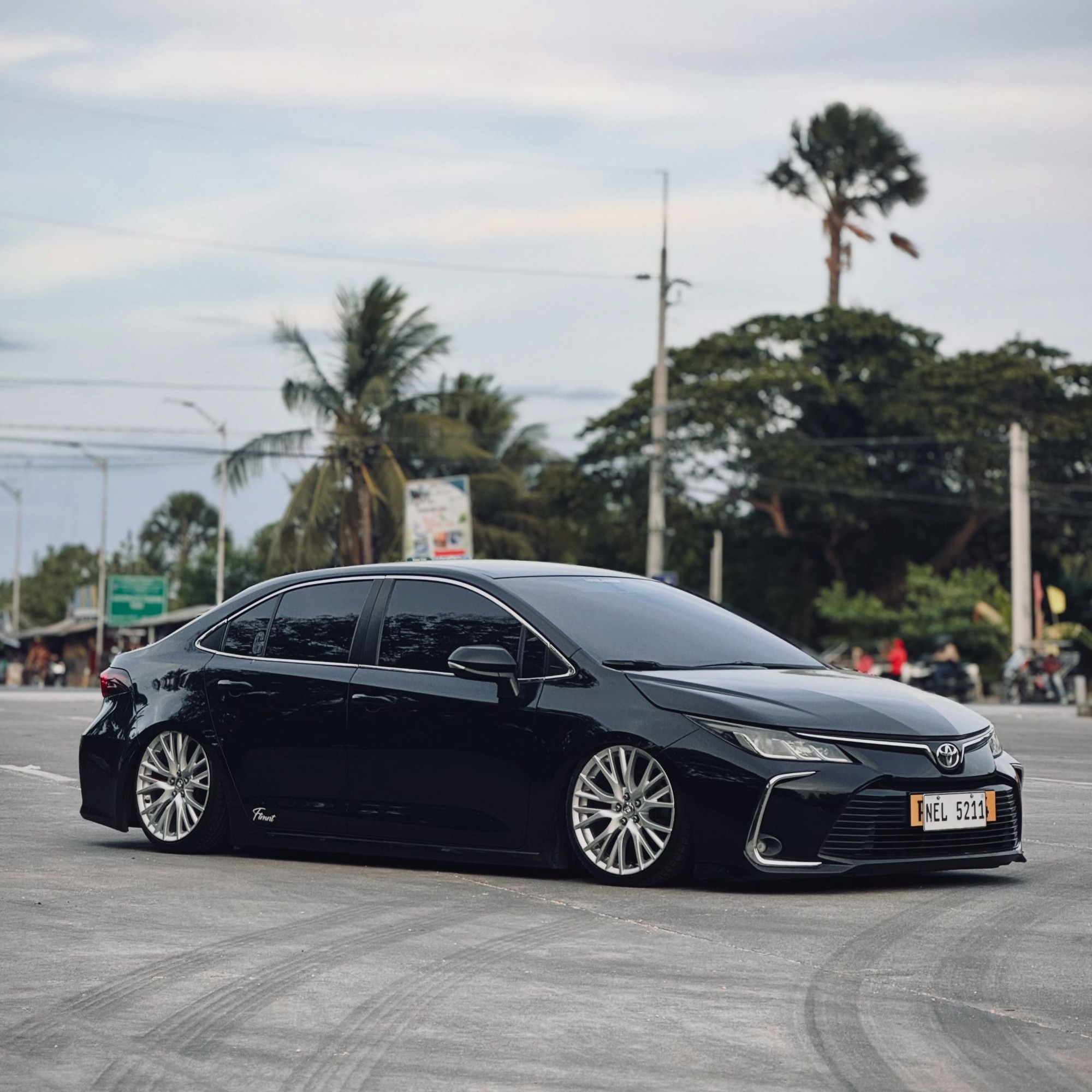 Toyota Corolla Altis thumbnail