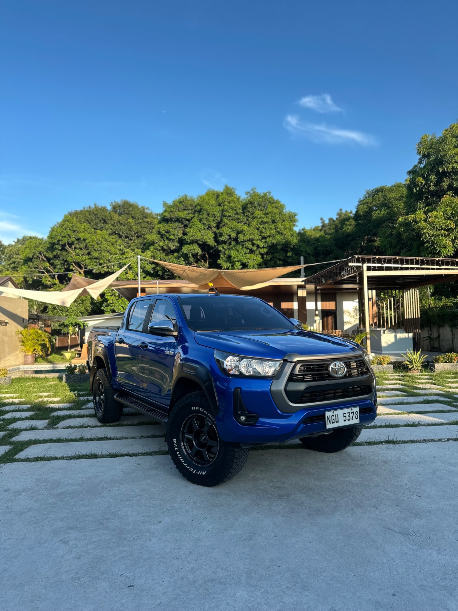 blueno_lux Toyota Hilux thumbnail