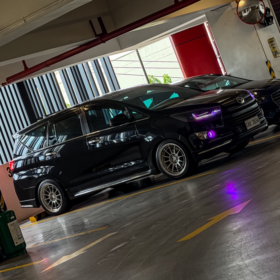 1GD.CROW Toyota Innova thumbnail