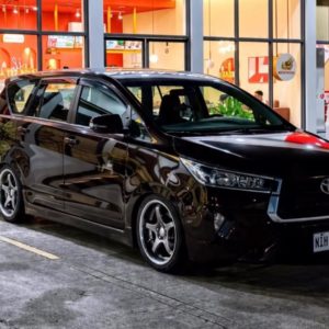 Static Innova Toyota Innova thumbnail