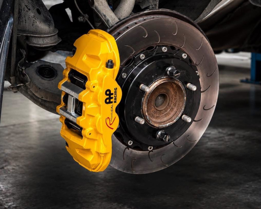 AP Racing Radi-CAL 4-pot