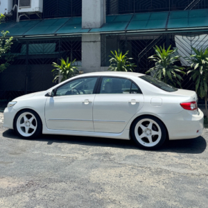 Shiro Toyota Corolla Altis thumbnail