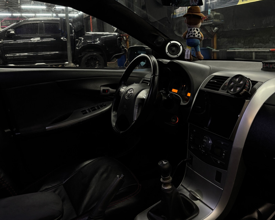 Black Headliner